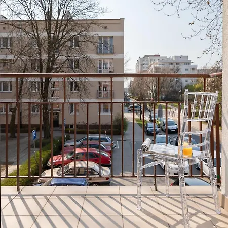 Glam Mila With Balcony In By Renters *