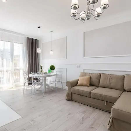 Glamour Mila With Balcony In By Renters شقة وارسو